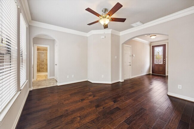 Photo - 3002 Soutine St