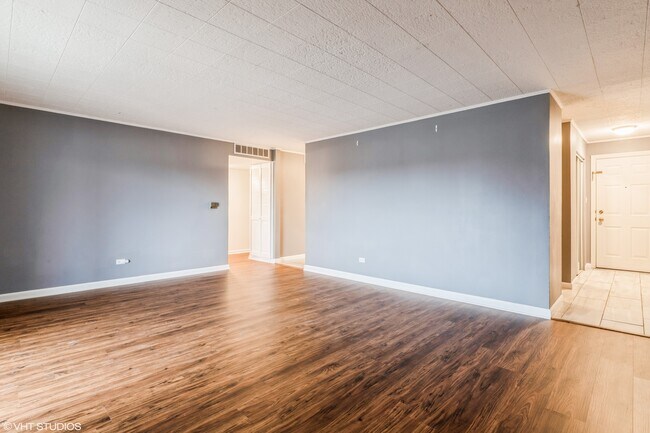 Photo - 960 Beau Dr Unit 202