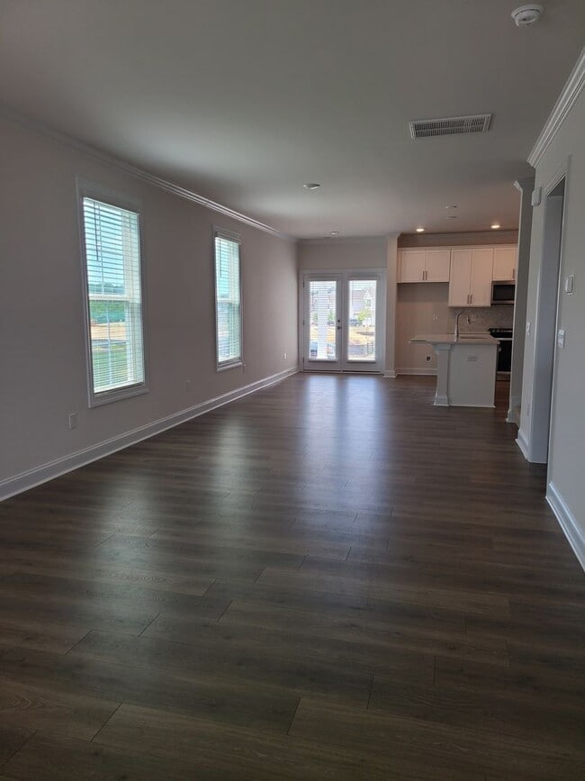 Photo - 720 Westec Wy