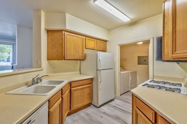 Photo - 7111 S Durango Dr