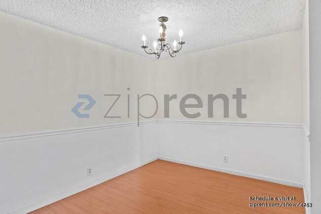 Photo - 247 N Capitol Ave