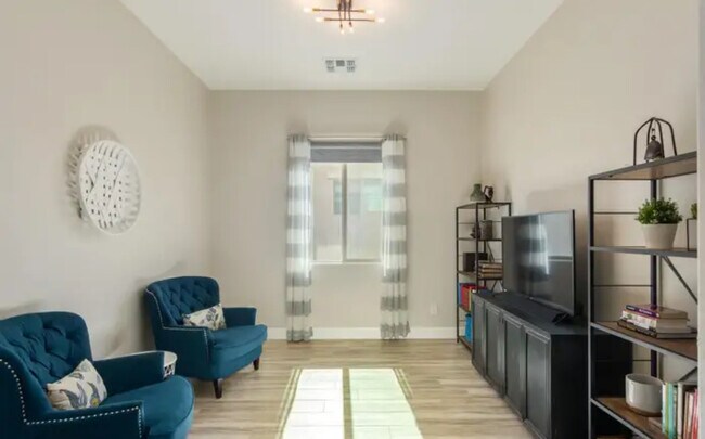 Photo - 10112 Cintron Ln