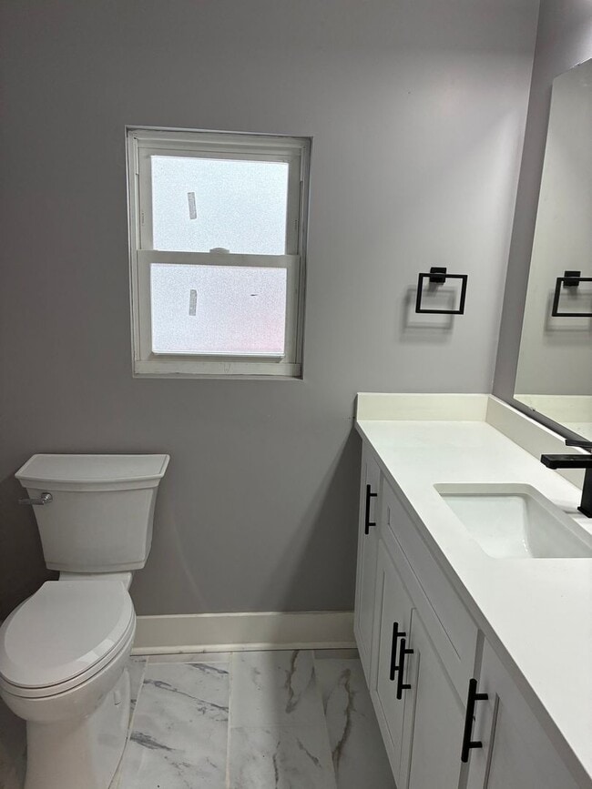 Photo - Every Bedroom Has a Private Bath!!! Balcony, AC, Laundry! New Reno! Avail NOW!