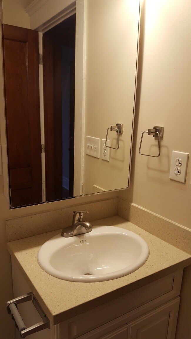 newly renovated bathroom - 3210 Main St Unit Apartment 1
