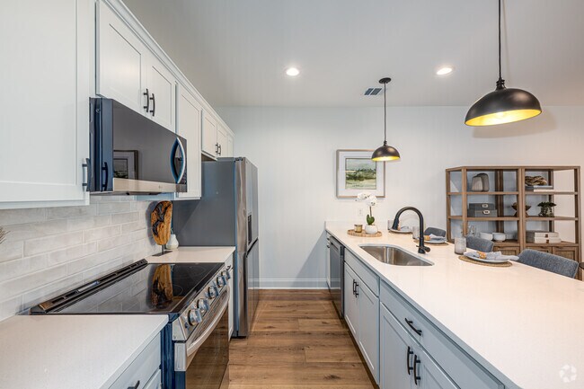 The Birch 2BR, 2BA - 1,100SF - Kitchen
