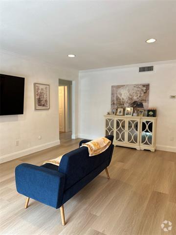 Building Photo - 10236 Regal Oaks Dr Unit C Rental