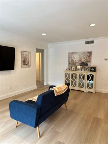 Building Photo - 10236 Regal Oaks Dr Unit C Rental