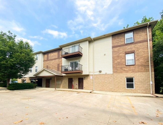 Outside Of Building - Park Place On Chauncey Apartments