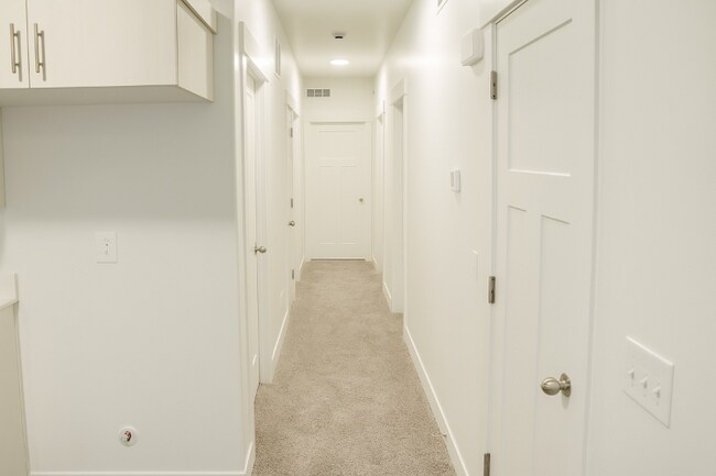 Photo - 4777 Alder Dr Unidad Building E 303