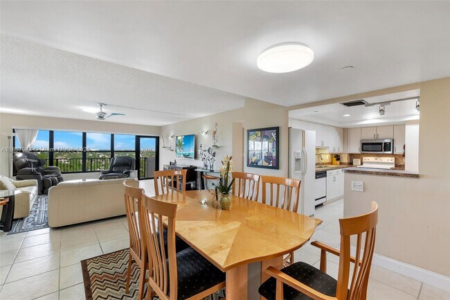 Photo - 3200 Port Royale Dr N Unit 1111