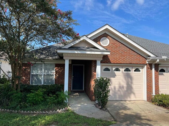 Photo - 1060 Kingdom Dr Townhome