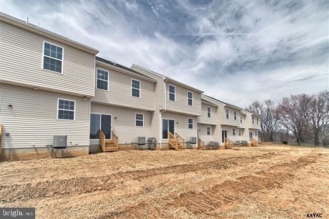 Photo - Coming Soon!! Gorgeous Townhome in Spring Grove!!!!