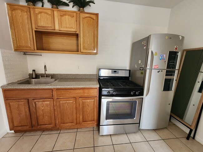 Photo - 565 Nostrand Ave Unit 2F