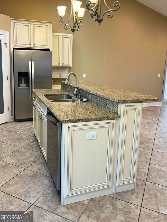 Photo - 129 Oarsman Crossing