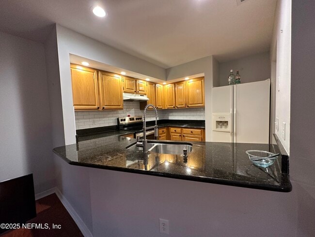 Photo - 11306 Lake Mandarin Cir E