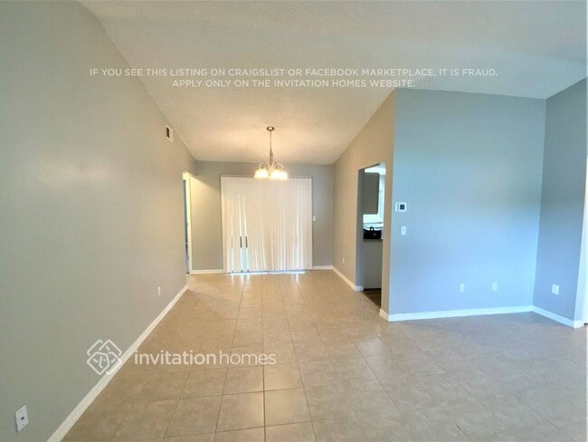 Photo - 1025 St Johns St SE