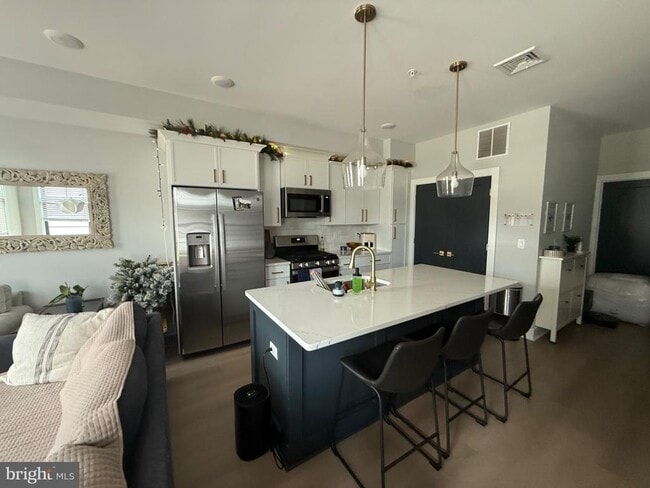 Photo - 7517 Ridge Ave