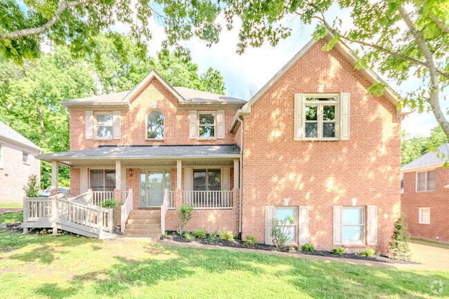 Building Photo - 5 Bedroom Home in Hermitage! Backs Up To T...