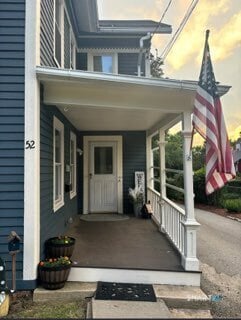 52 Pleasant St