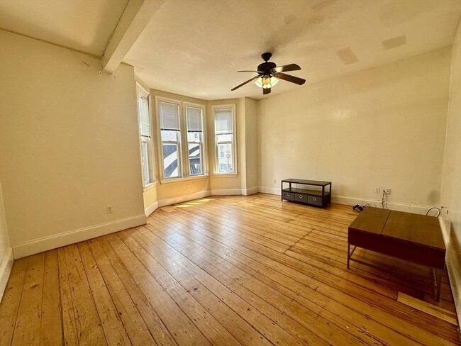Photo - 731 Parker St Unit 1