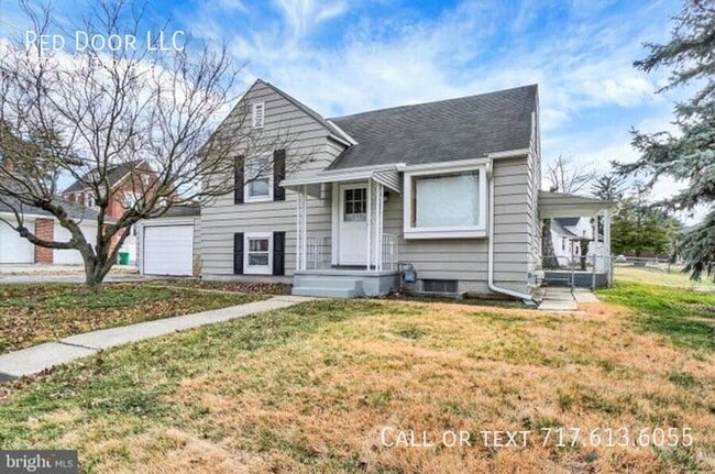 Photo - 720 Elm Terrace