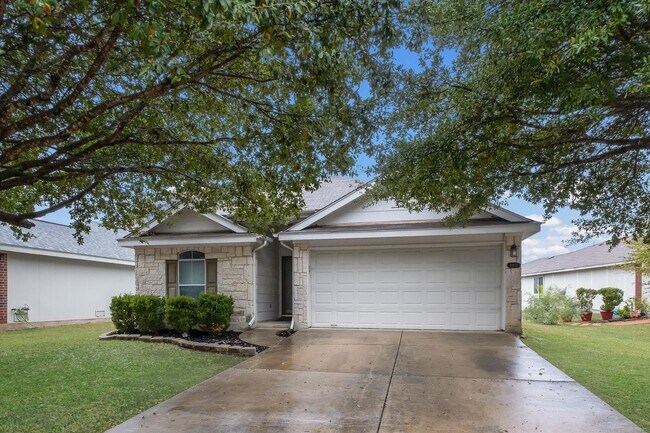 Photo - Freshly Painted Spacious 4 Bedroom!