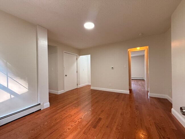73 W Thames St Unit 73B