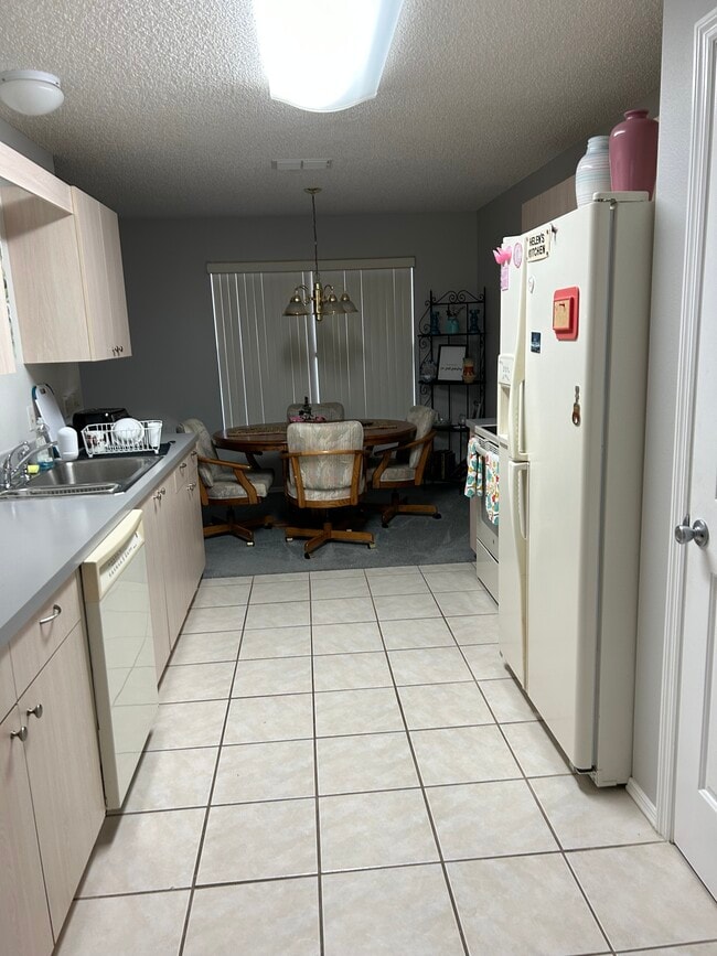 Photo - 2018 Castano Pl