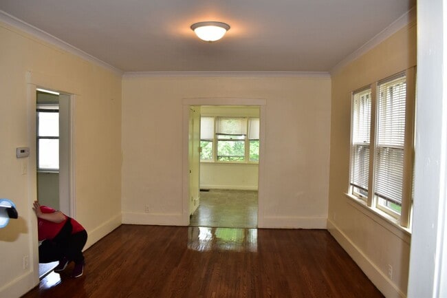 Photo - 926 N Rebecca Pl