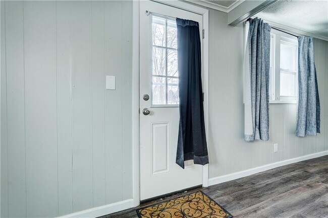 Photo - 1070 Gravel Rd Unit 4