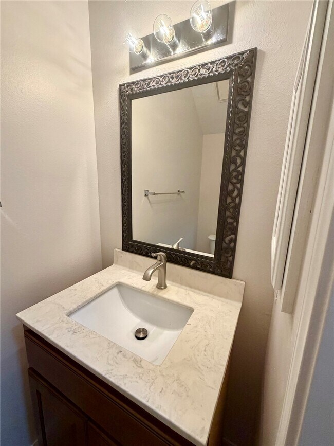 Photo - 11830 Oakner Dr