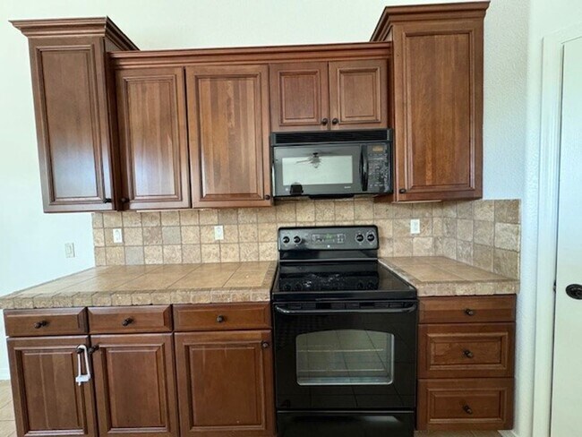 Photo - Laughlin Ranch 3 BR Large fenced Yard, 3 car-Boat Deep Garage Gated Entry on Parkway