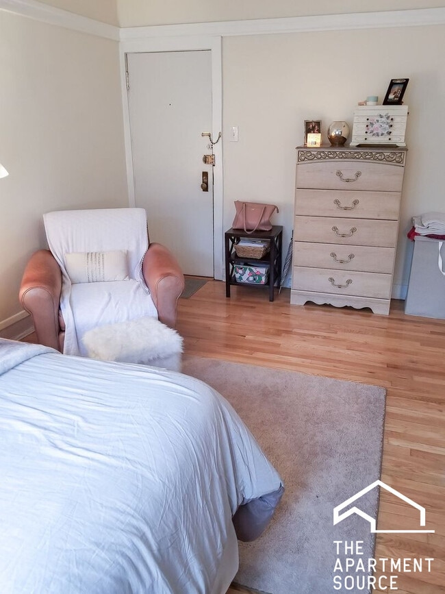 Photo - 518 W Cornelia Ave Unit 314