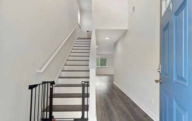 Photo - 744 Courage Ct