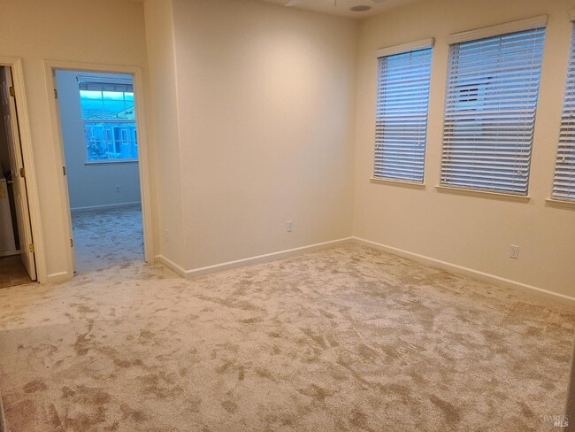 Photo - 715 Ponder Court