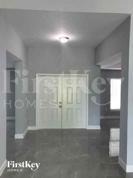 Photo - 2903 13th St W