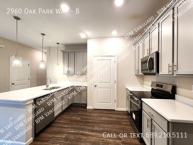 Photo - 2960 Oak Park Way