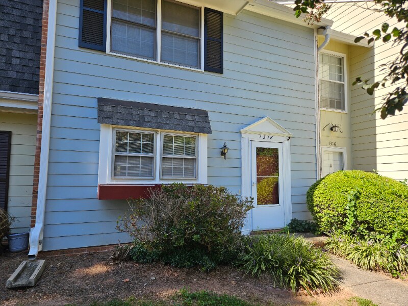 Photo - 1318 Garden Crest Cir