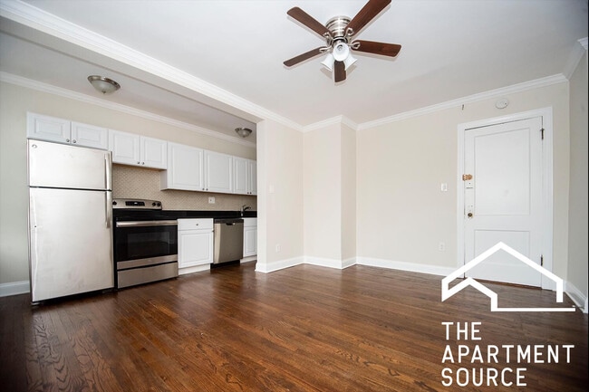 Photo - 3345 N Marshfield Ave Unit 205