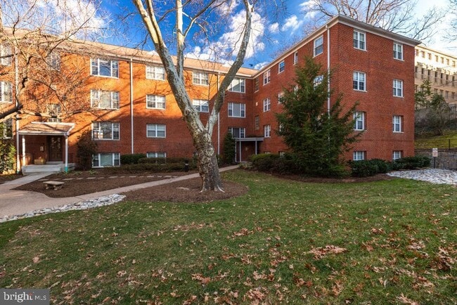 Photo - 1423 N Nash St Unit N-207