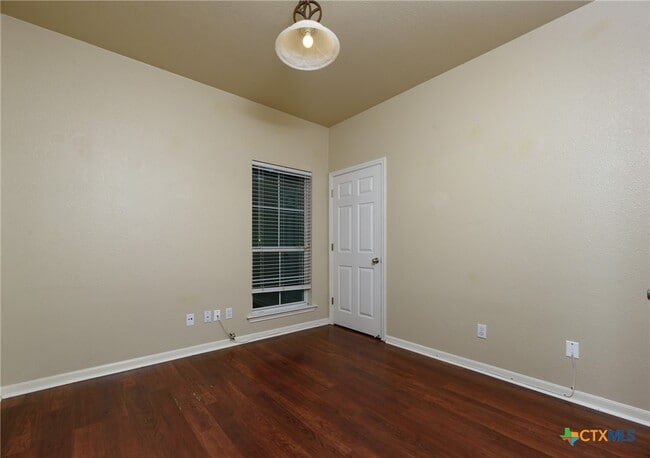 Photo - 2610 Fairwood Dr