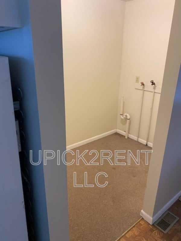 Photo - 11301 Main St