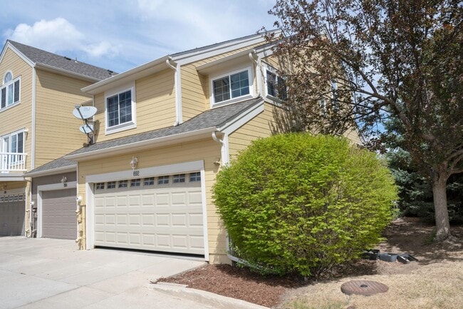 Photo - 692 Beauprez Ave