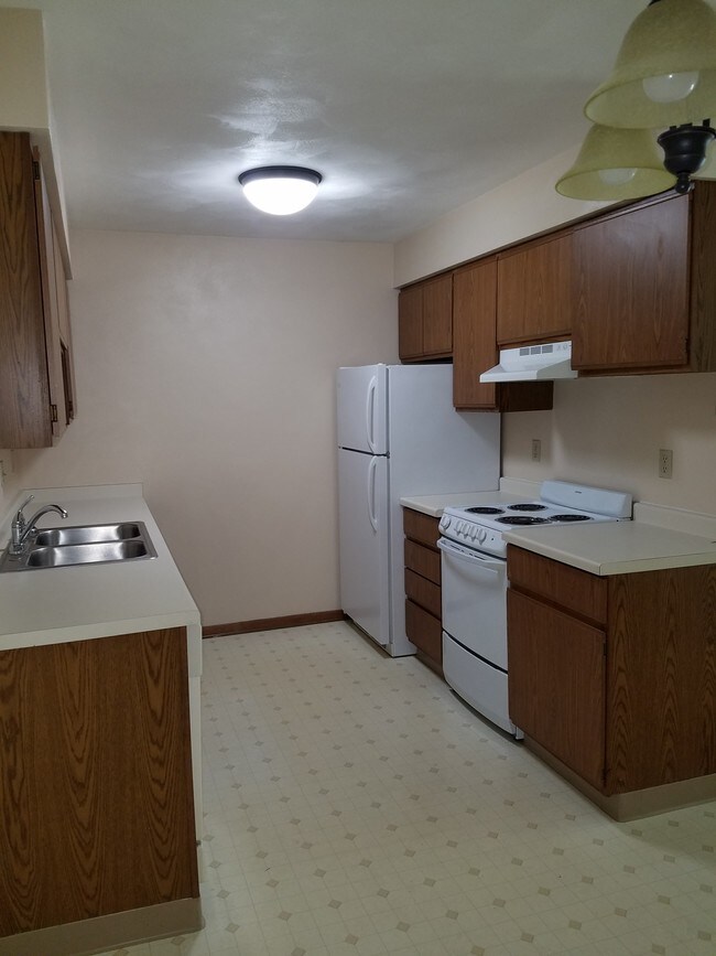 Photo - 65 Sunfish Ct