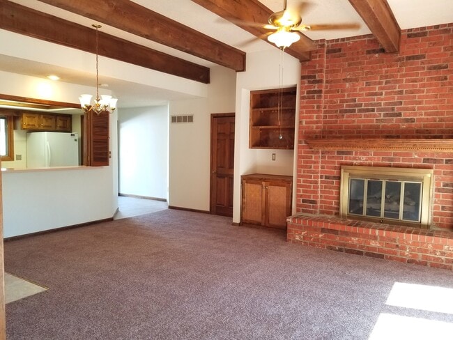 Building Photo - 3023 University Dr Rental