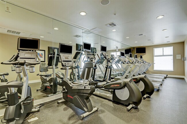 Building Photo - 3505 Sage Rd Unit 308