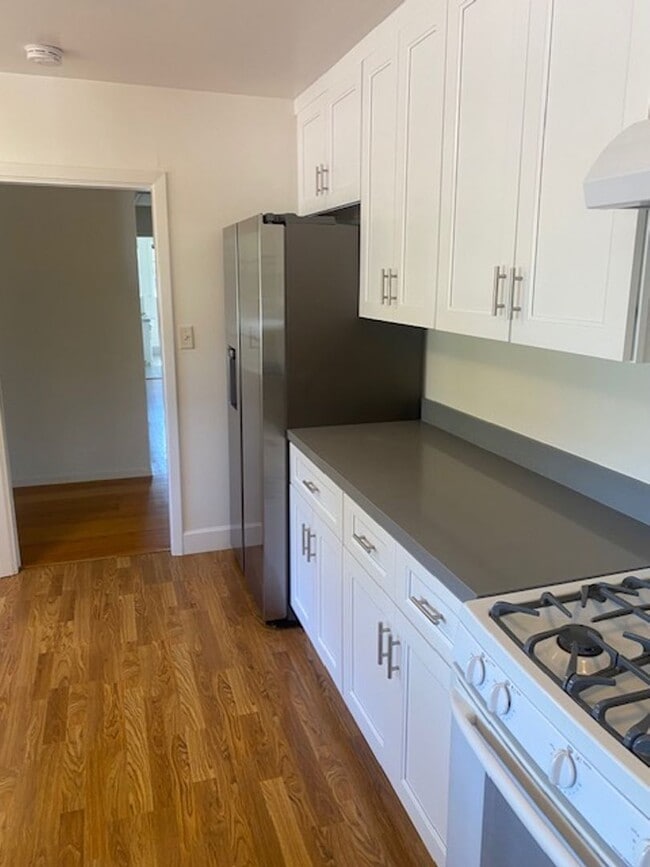 Photo - Lovely and spacious 3BR 2BA home with additional Family Room