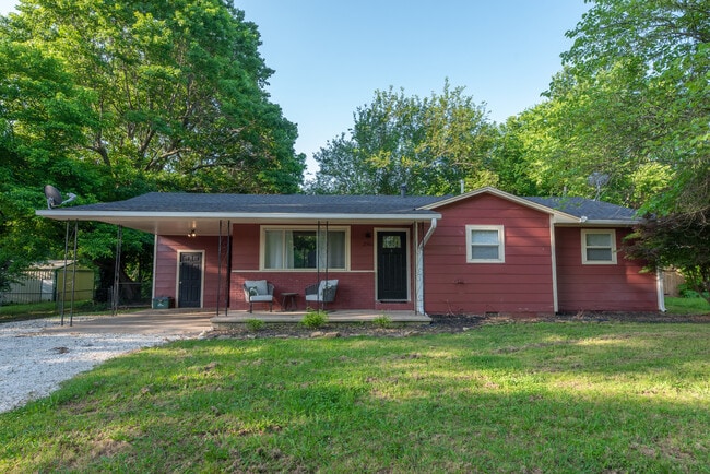 Building Photo - 2501 W Valley Dr Rental