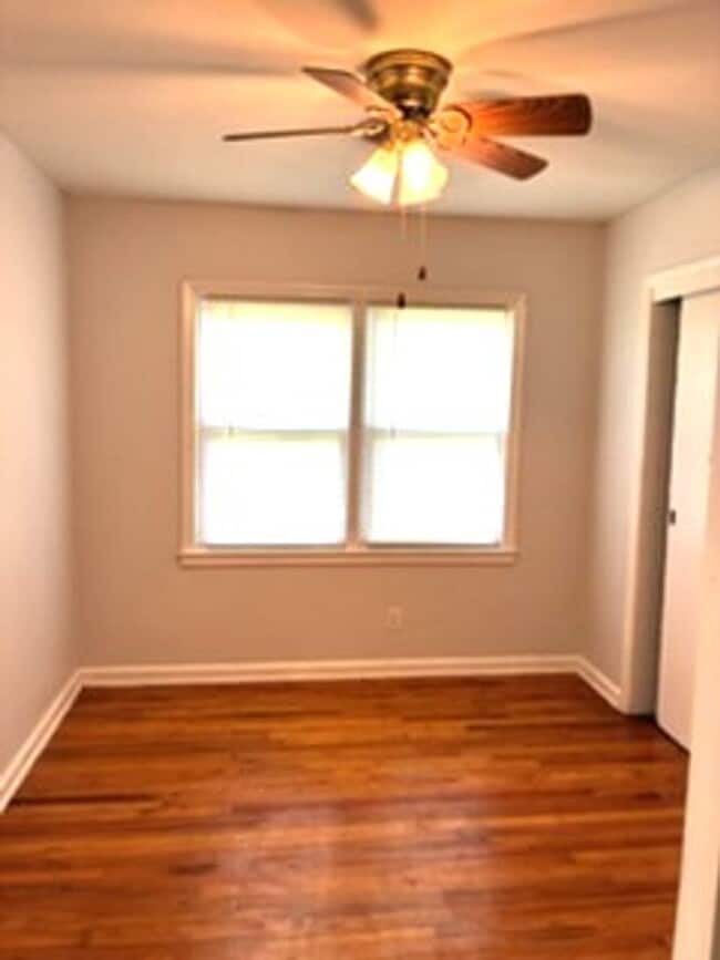 Photo - 275 Nightingale Dr