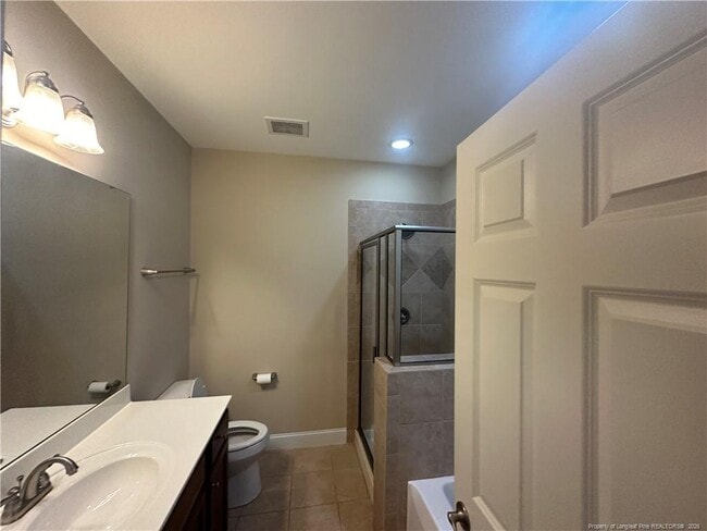 Photo - 330 Gallery Dr